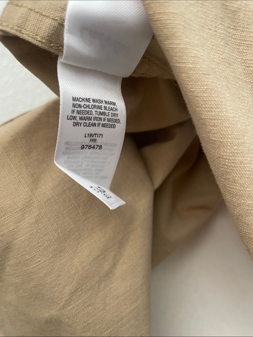 Cabela’s Women’s Utility Khaki Vest Pockets Hiking Camping - Picture 10 of 10